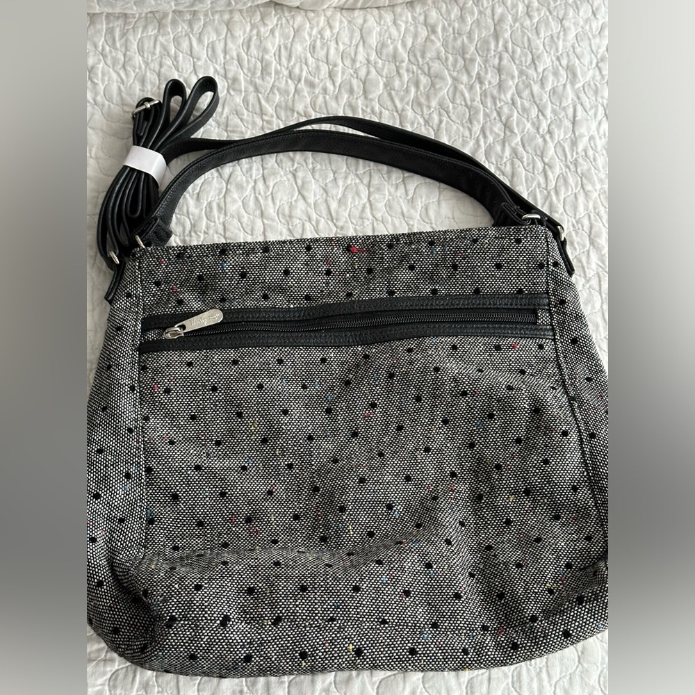 Thirty-one cross body
